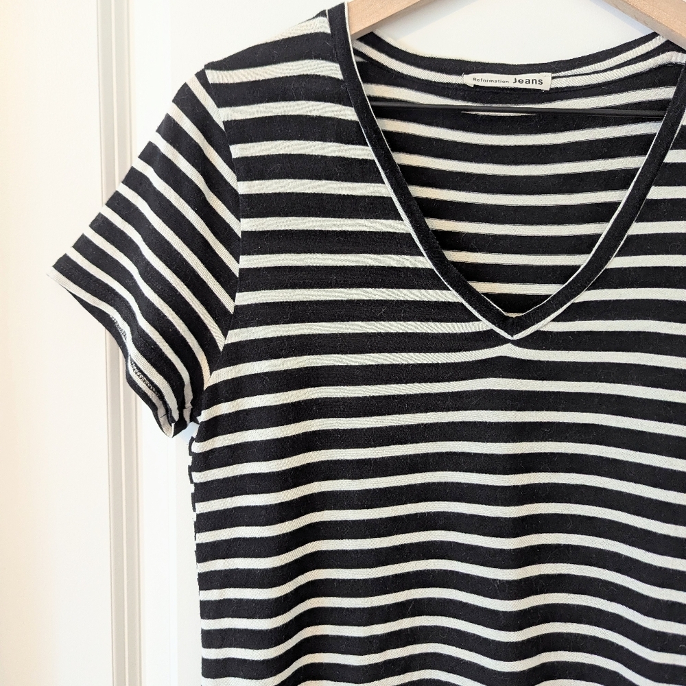 Reformation XS t-shirt black and white stripe - Picture 3 of 6